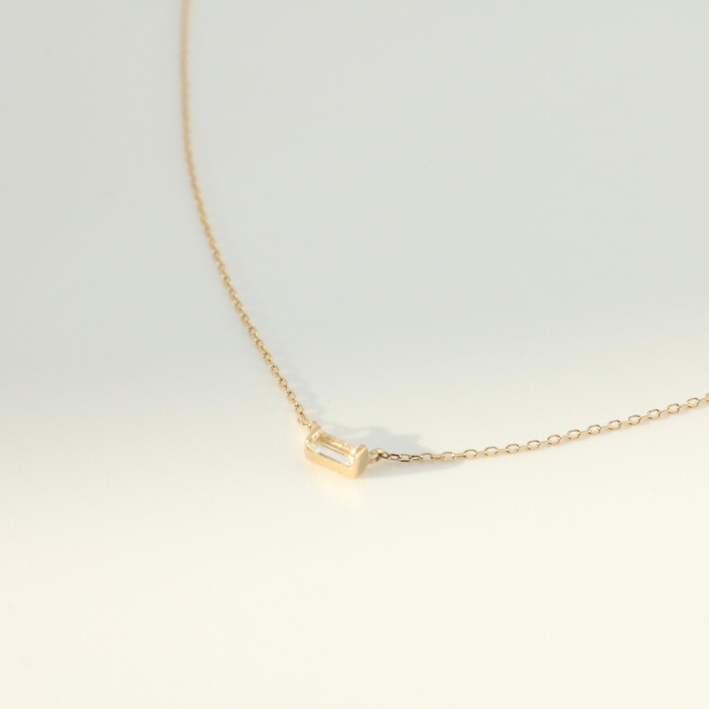 Topaz necklace, dainty topaz necklace, white topaz necklace, dainty white topaz gold necklace, solid gold white topaz necklace, white topaz pendant, dainty aesthetic solid gold pendant, aesthetic solid gold pendant, grunge jewelry, fine dainty minimal jewelry, fine jewelry topaz, fine jewelry 14k Gold, solid 14k aesthetic minimal jewelry,