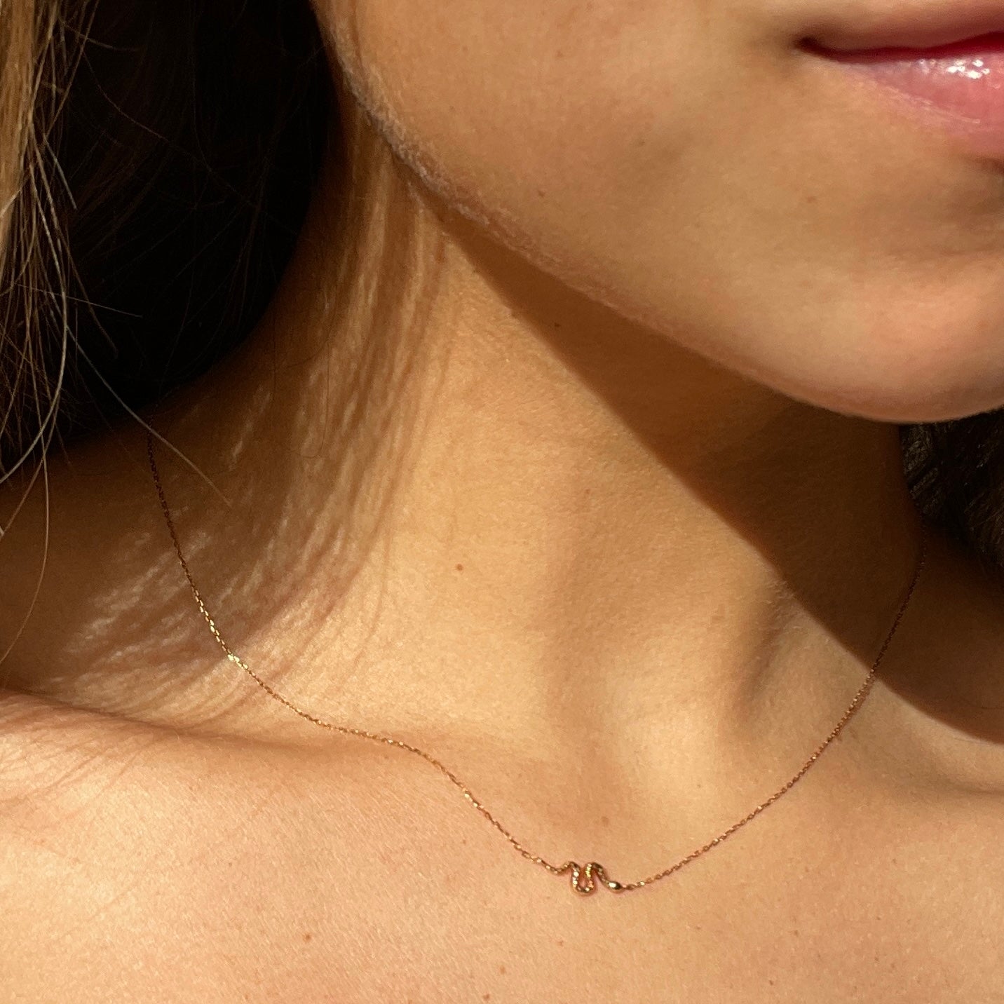 dainty serpent, gold serpent necklace, serpent pendant, horizontal serpent, snake necklace