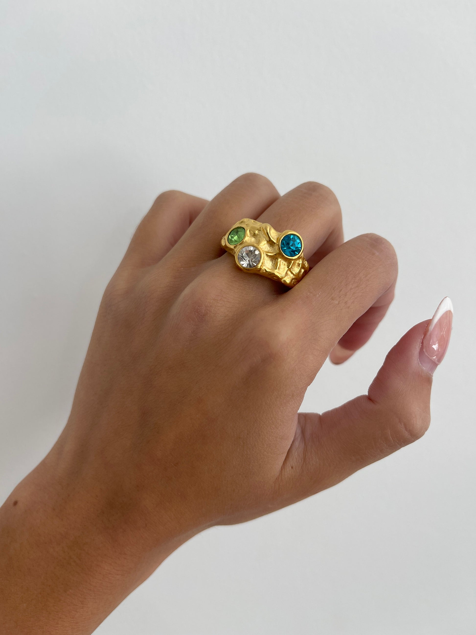 Chunky Gemstone Ring, statement ring irregular chunky, hammered textured gold ring, large gold ring, eccentric ring, unique ring, thick ring