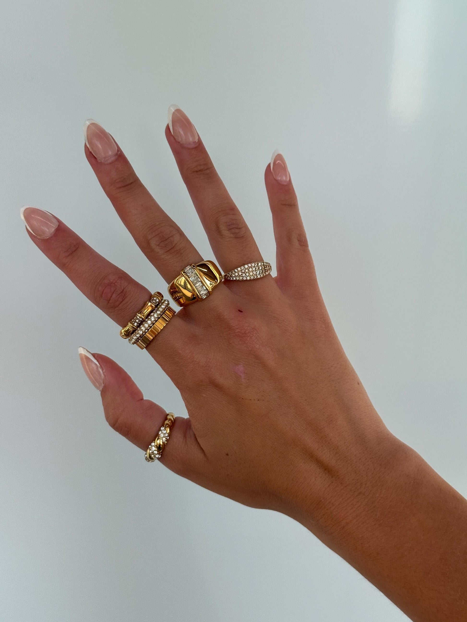 Sasha Dome Ring 7 / Gold Sasha Dome Ring 7 / Gold