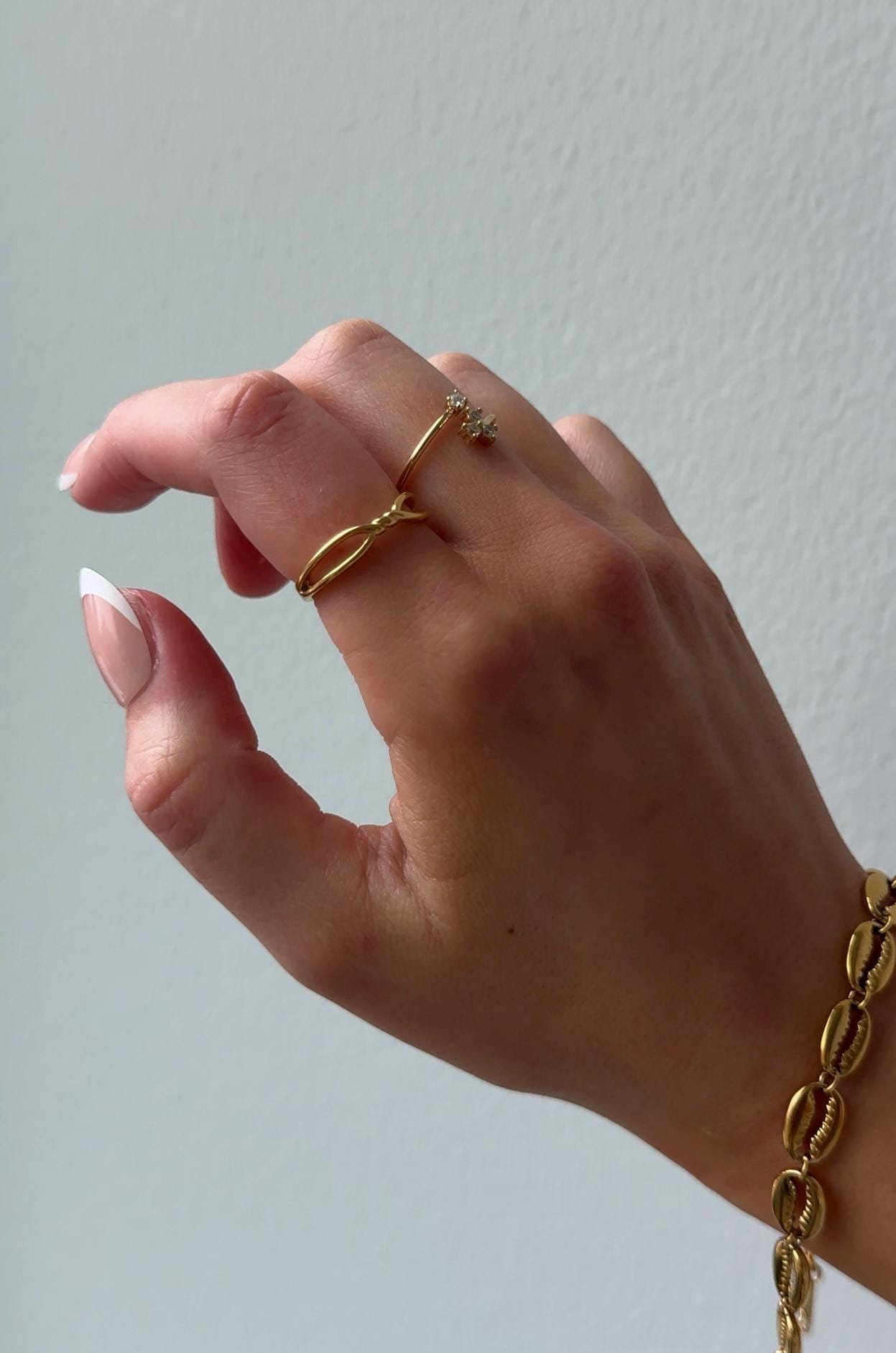 Thin Dainty Gold Ring, Rings for Women, Minimalist Stackable Gold-Filled Ring, Dainty Gold Band Ring, Thin Gold Ring, unique gift for her