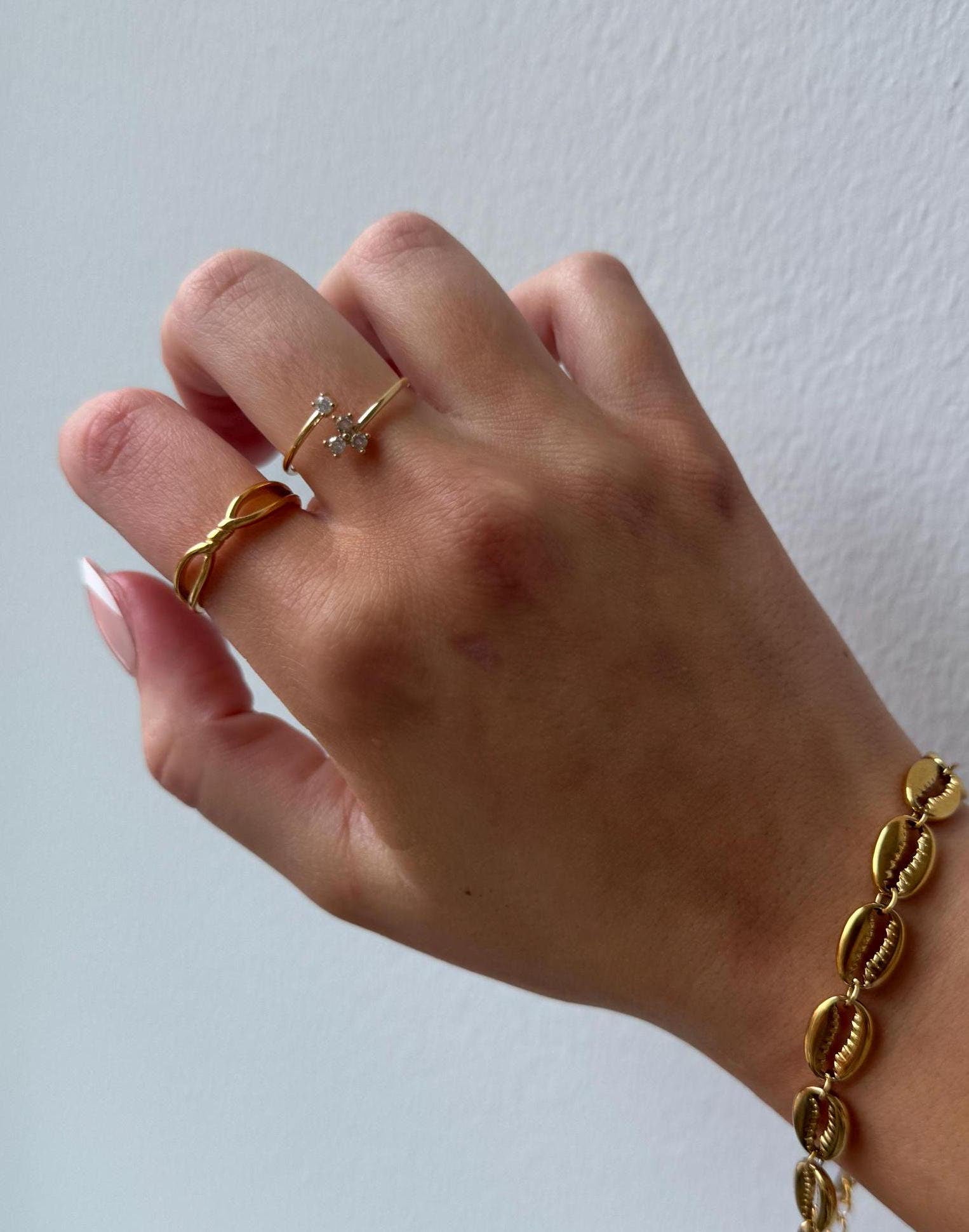 Thin Dainty Gold Ring, Rings for Women, Minimalist Stackable Gold-Filled Ring, Dainty Gold Band Ring, Thin Gold Ring, unique gift for her