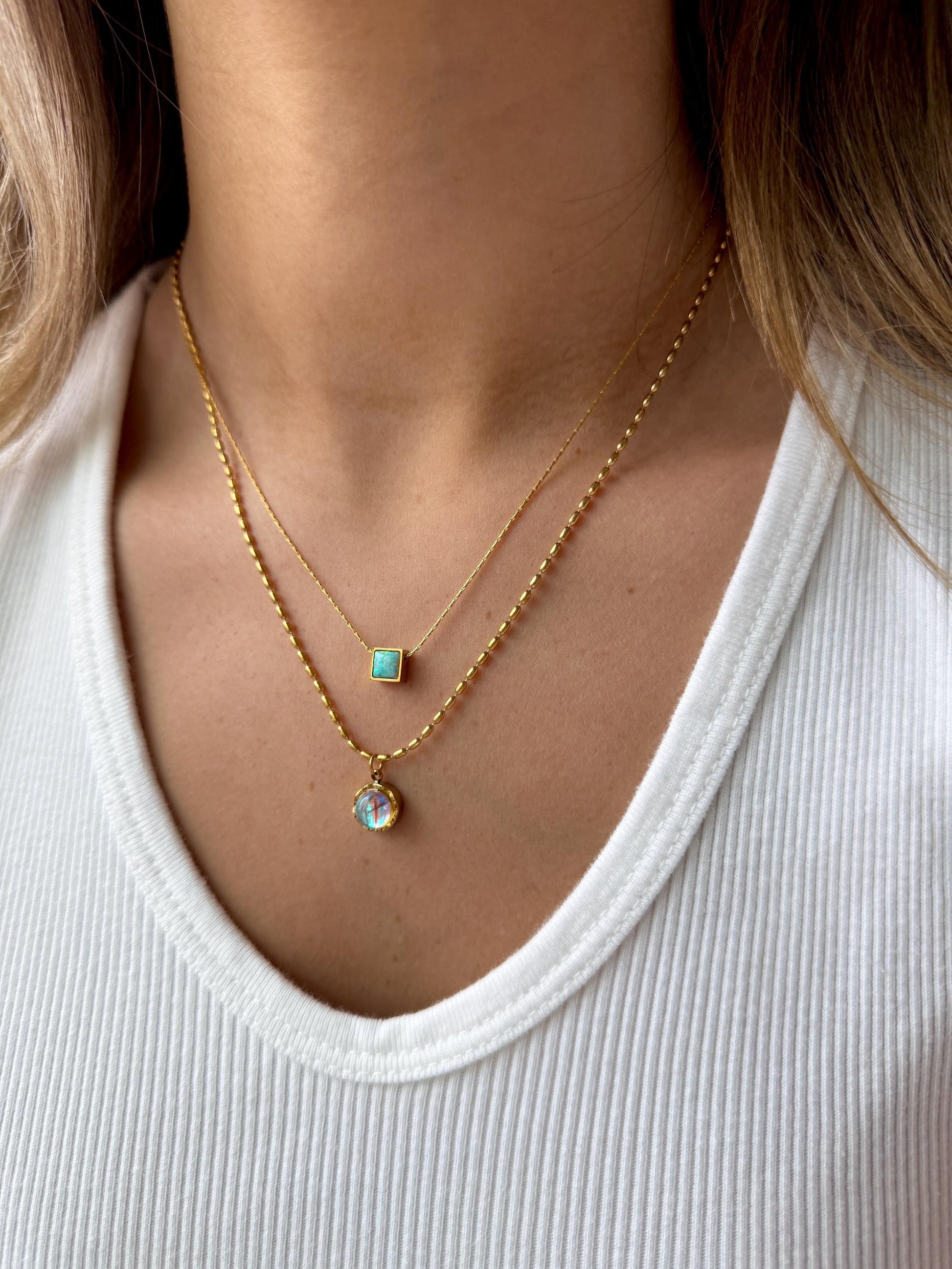 Gold vintage necklace, opal moonstone jewelry gift for her, birthstone necklace for women, gold beaded necklace unique gemstone opal pendant