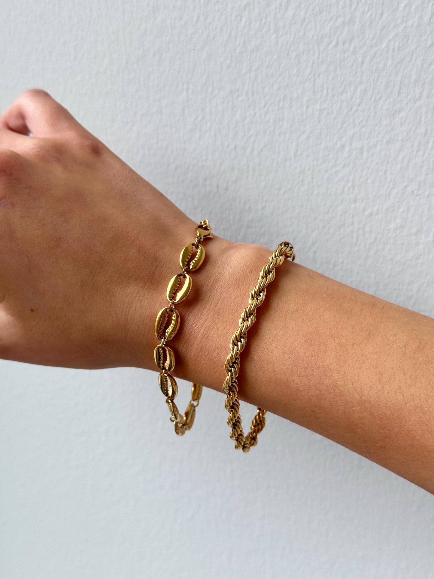 Gold bracelet for women, vintage Boho bracelet, summer jewelry gold mermaid shell bracelet, stackable gold filled best friend bracelet boho