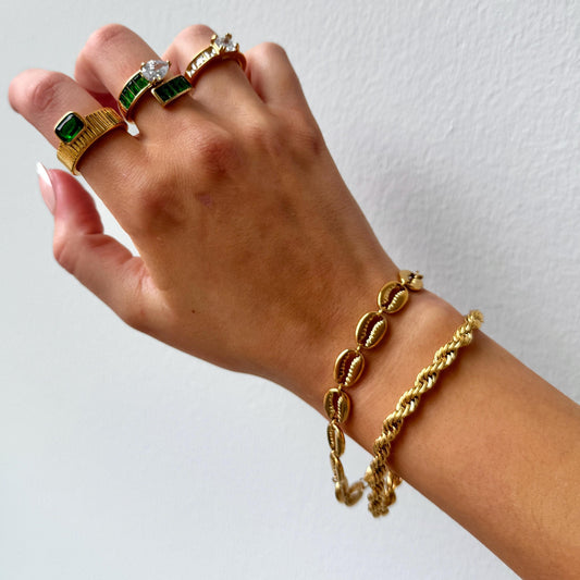 Gold bracelet for women, vintage Boho bracelet, summer jewelry gold mermaid shell bracelet, stackable gold filled best friend bracelet boho