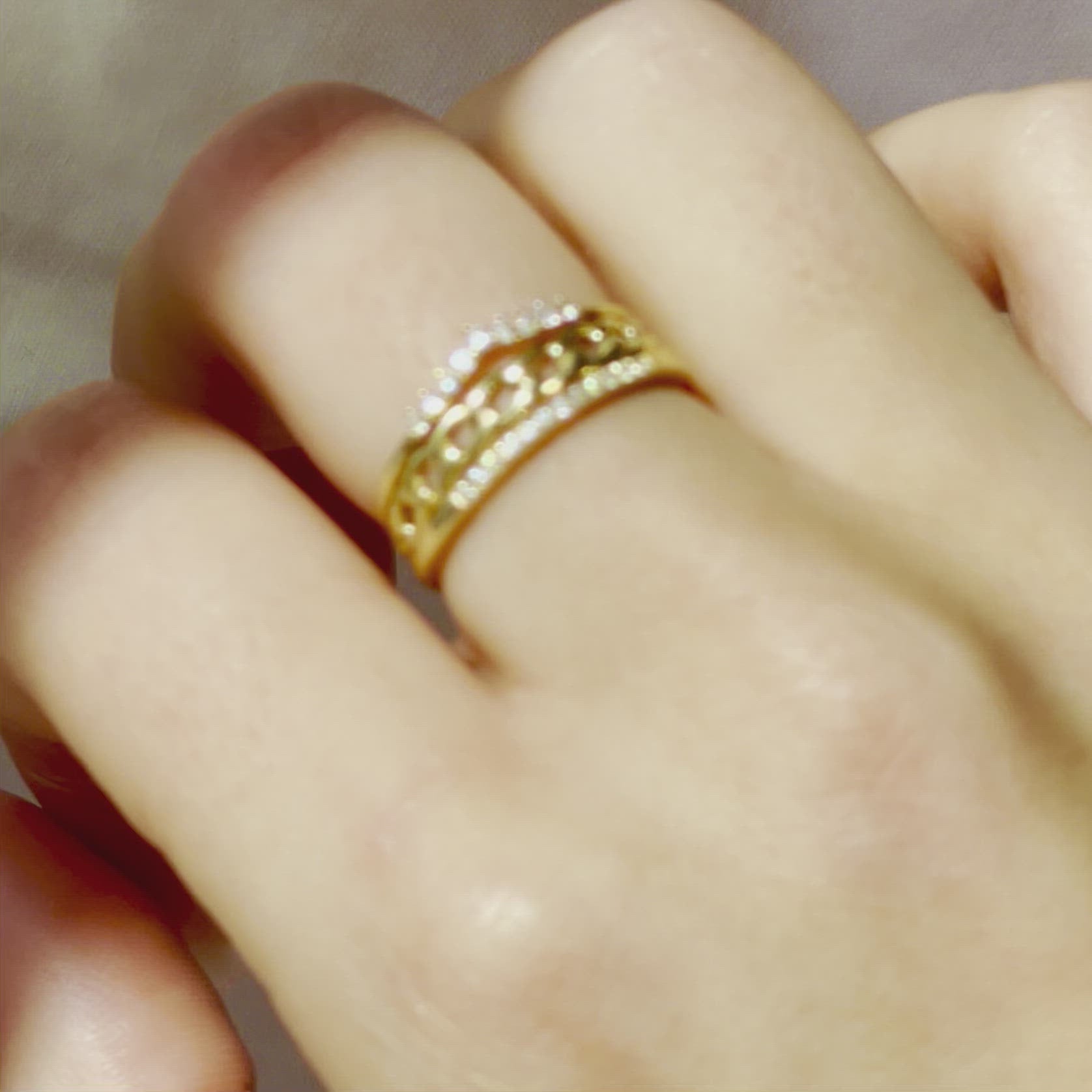 Gold chain clearance ring design