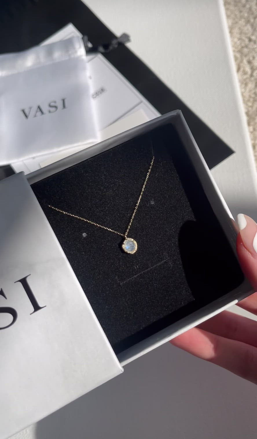 moonstone necklace, moonstone pendant, 14k gold necklace, gemstone necklace, moonstone pendant